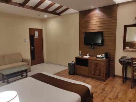 Hotel Jewel Of Chembur Мумбаи Номер фото
