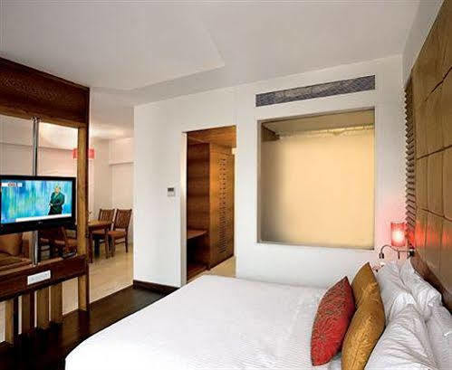Hotel Jewel Of Chembur Мумбаи Экстерьер фото