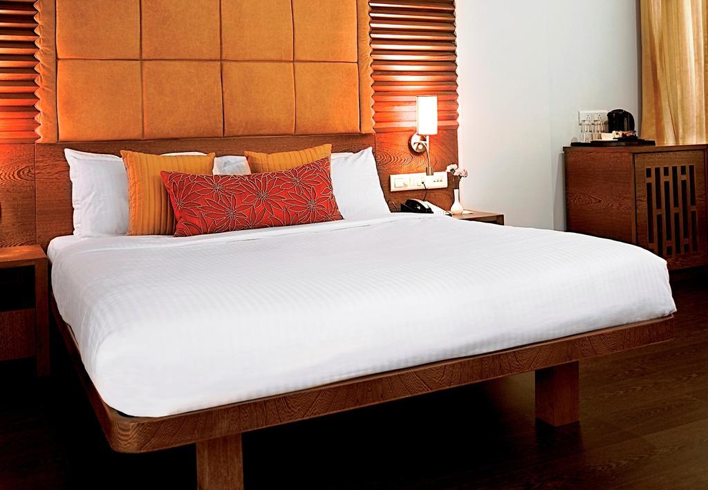 Hotel Jewel Of Chembur Мумбаи Экстерьер фото