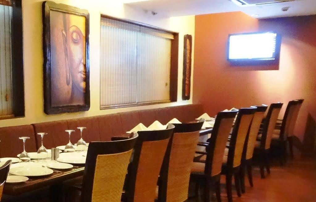 Hotel Jewel Of Chembur Мумбаи Экстерьер фото